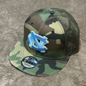 NWT - New Era North Carolina Tar Heels Camouflage Snapback Hat
